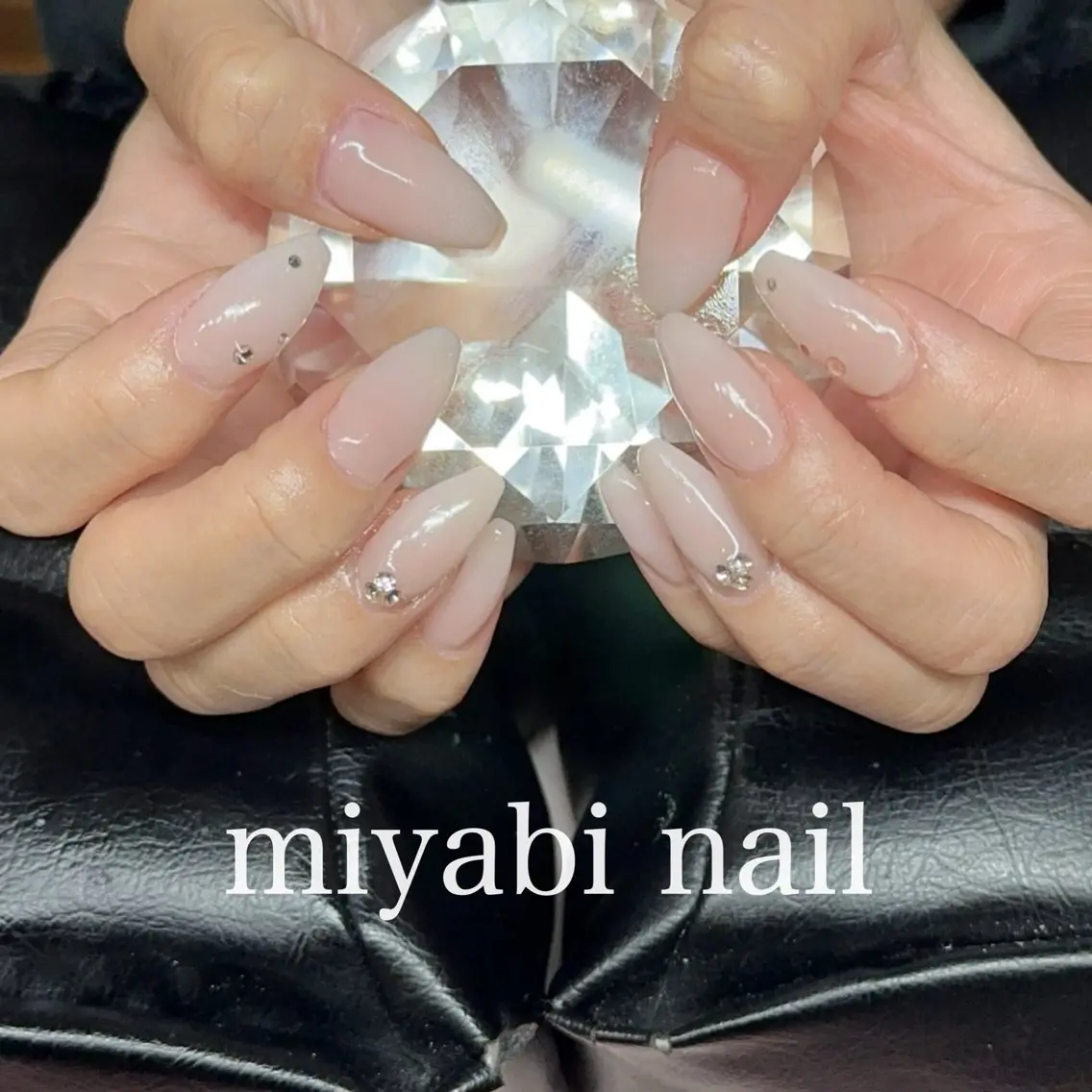 ネイル グラデーション 持ち込み オフィスネイル ピンク ホワイト ハンドネイル miyabi nail 桂川駅近くのネイルデザイン