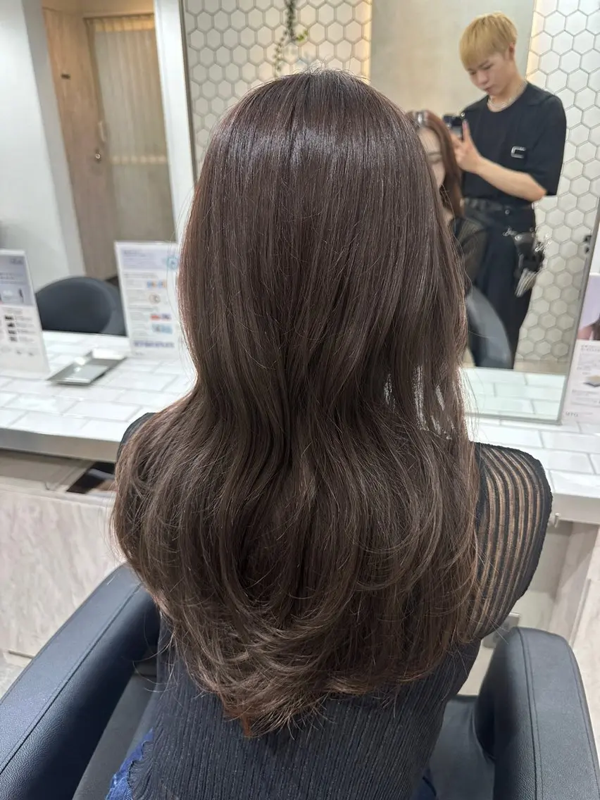 セミロング カラー ミディアムレイヤー 添田晃基のヘアスタイル