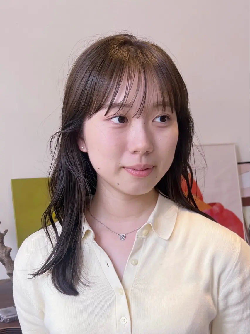 ミディアム レイヤーカット sauのヘアスタイル