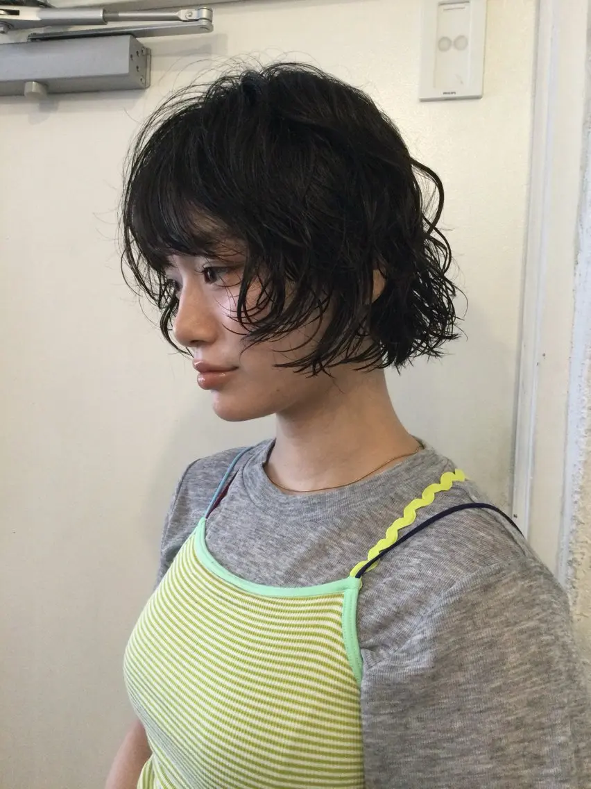 ショート パーマ ✴︎UNU ✴︎モエカのヘアスタイル