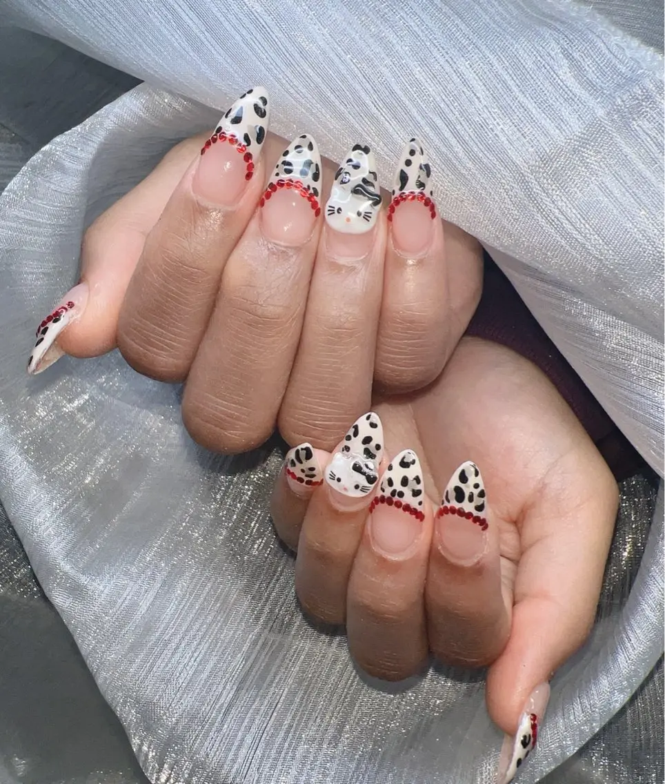 ネイル ハンドネイル Lee Nailsのネイルデザイン