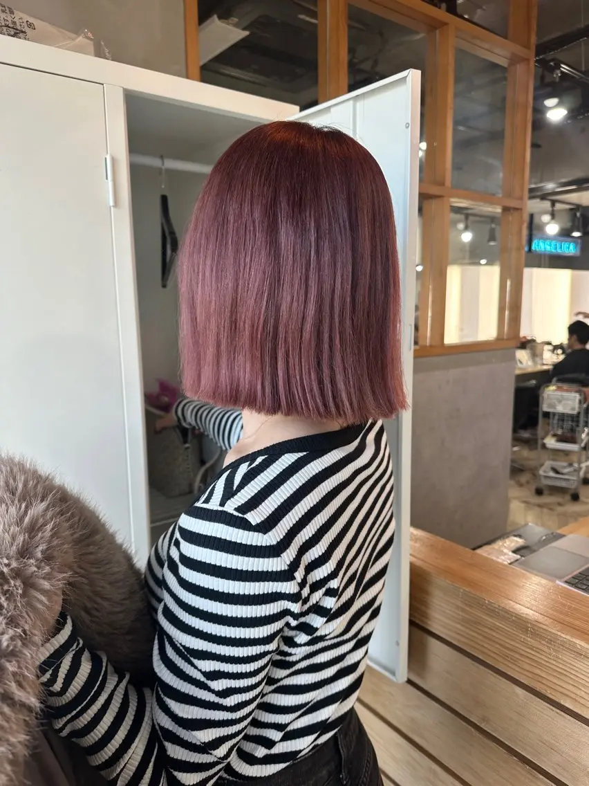 ミディアム カラー ブリーチ カシス ダブルカラー ブリーチなしカラー ピンクカラー ヘアカラー Angelica 内海 遥奈のヘアスタイル