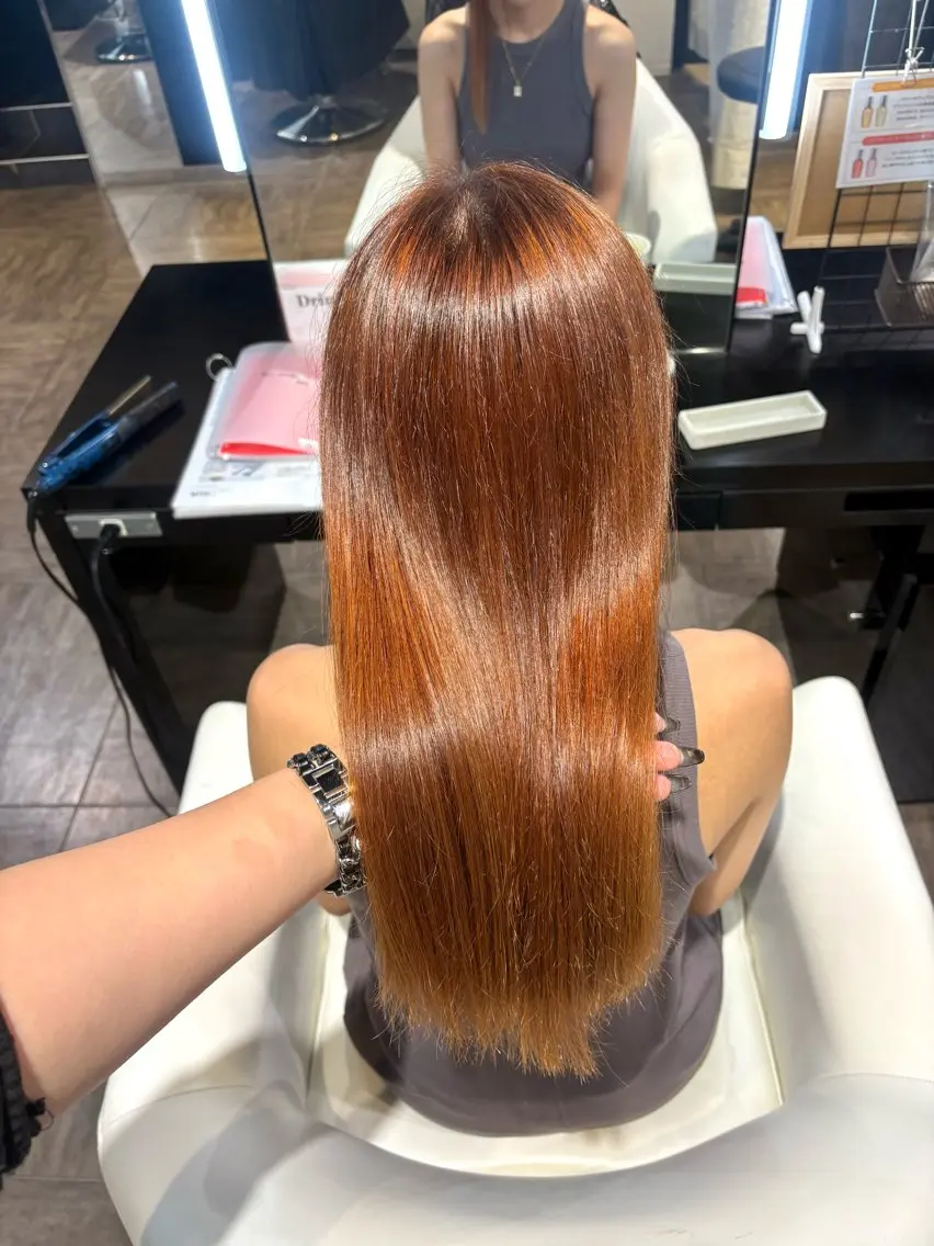 セミロング カラー ブリーチ ブラウンカラー ダブルカラー ブリーチなしカラー オレンジ 🖤大人可愛い⌇ 𝐑 𝐈 𝐎🖤のヘアスタイル