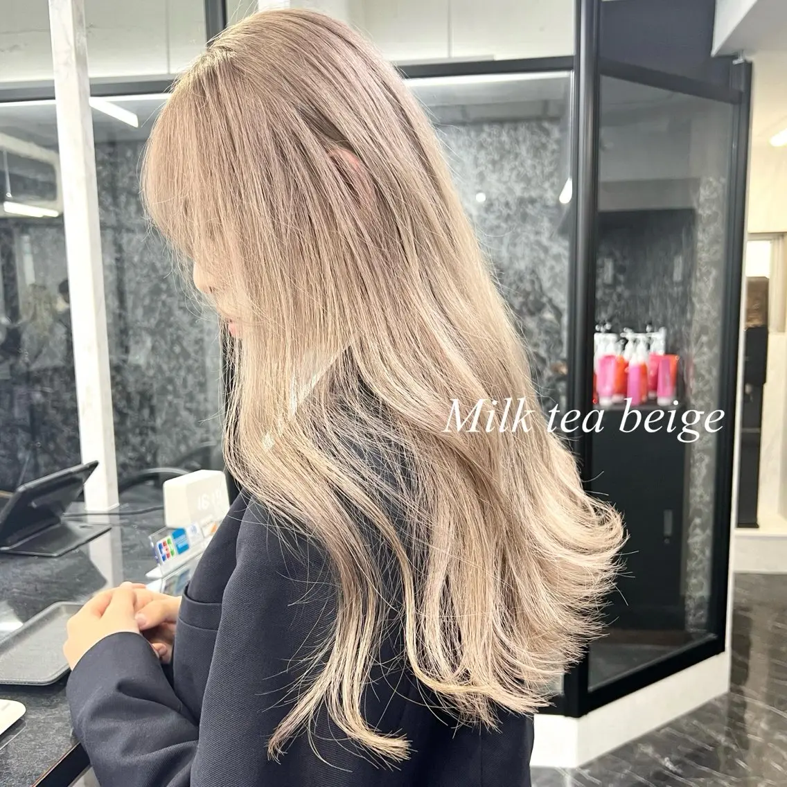 ロング カラー シールエクステ ハイトーンカラー エクステ ヘアカラー トリートメント シールエクステ特化 ハイトーン、NANAのヘアスタイル