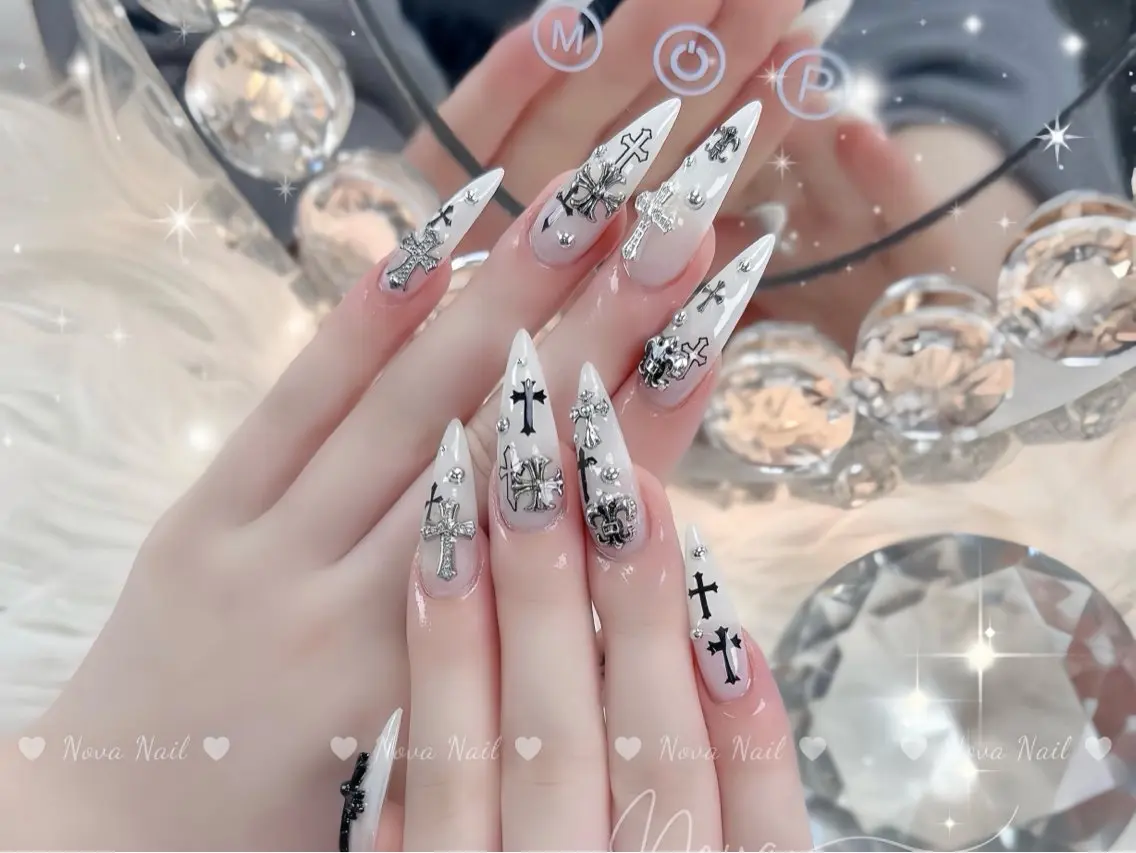 ネイル ハンドネイル Yumi chan Novaのネイルデザイン