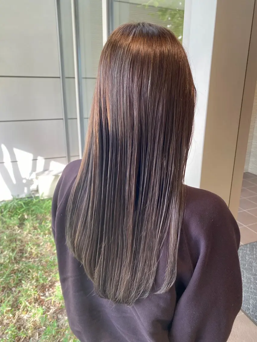 ロング 山浦 貴恵のヘアスタイル
