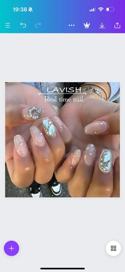 ネイル LAVISH 大和店 emi･:*+のネイルデザイン
