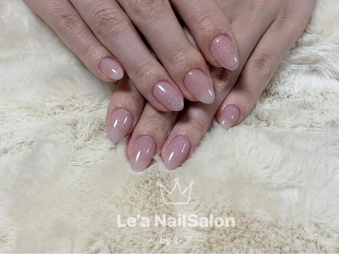 ショート カラー ネイル Le’a NailSalonのネイルデザイン
