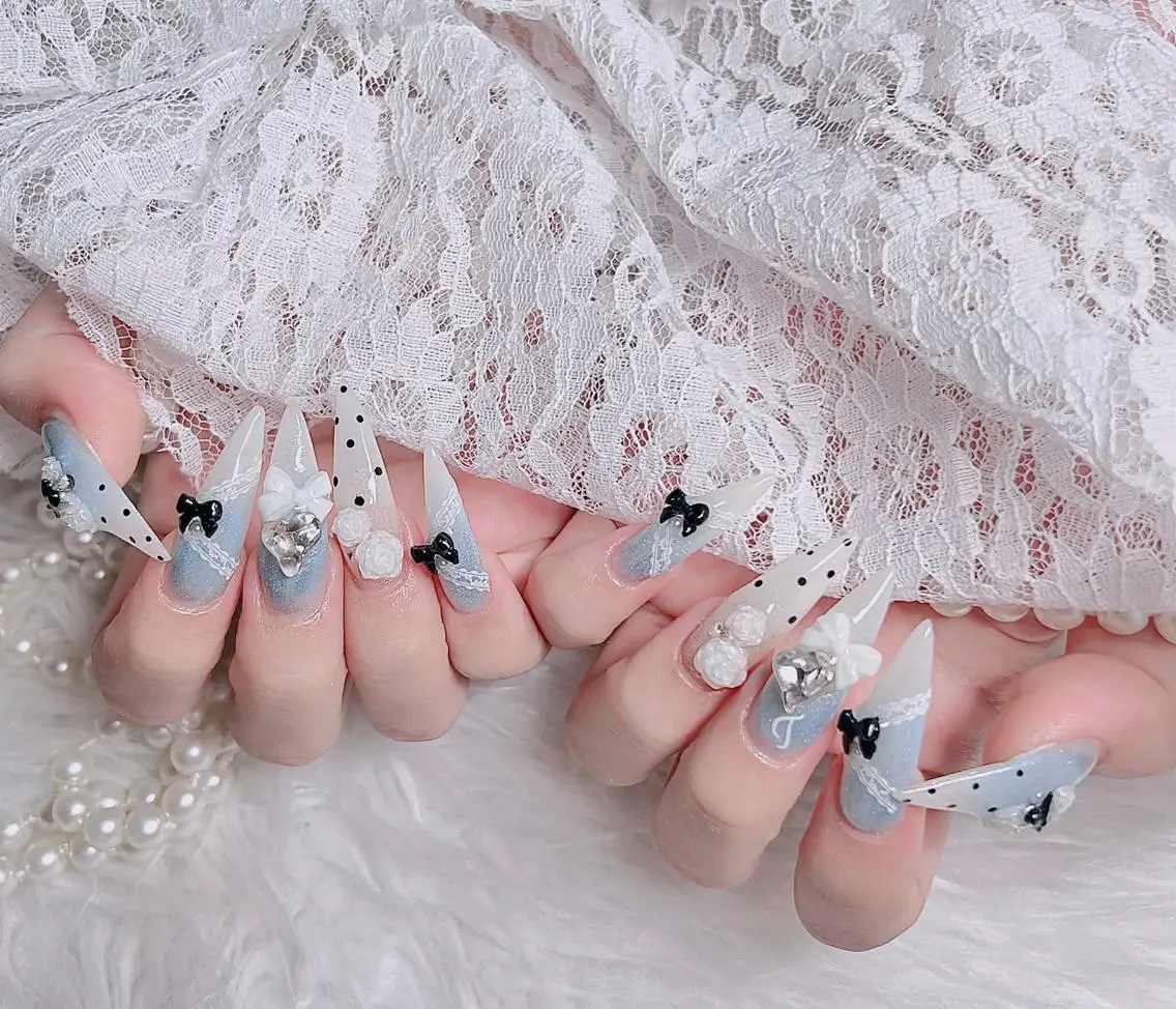 ネイル フレンチネイル ジェルネイル ハロウィン 韓国ネイル マグネットネイル ハンドネイル Hbaby nailのネイルデザイン