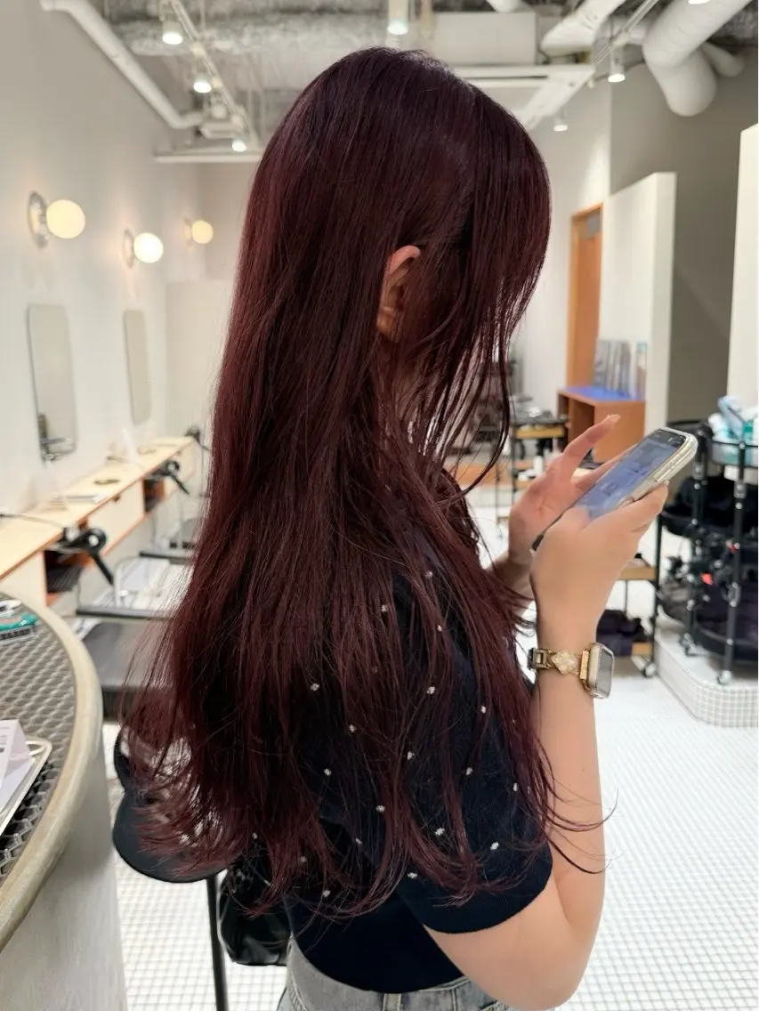 ロング カラー レッドカラー カット ヘアカラー トリートメント コノカ/暖色カラー/ 透明感カラーのヘアスタイル