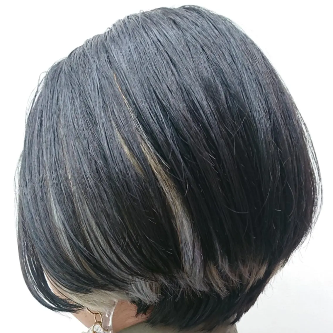 ショート カラー ショートボブ グレージュ ボブ ショートヘア カット ヘアカラー 30.40代大人 ショート✨️井上雄輝のヘアスタイル