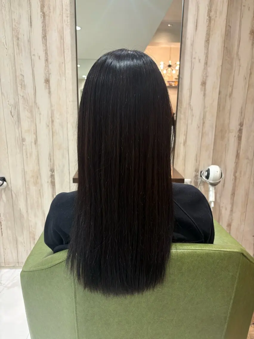 ロング 保谷 菜々美のヘアスタイル