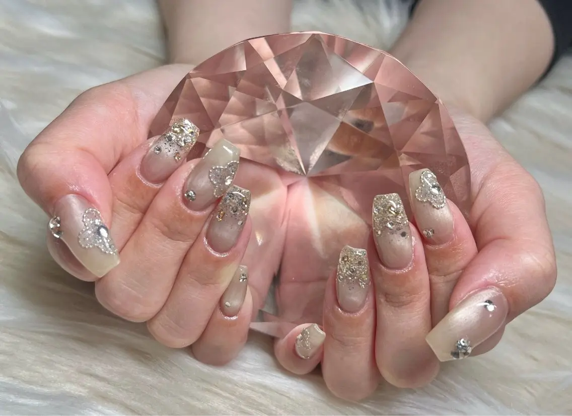 ネイル 長さ出し フラッシュネイル フラッシュマグ フレンチネイル ジェルネイル ハンドネイル Nail&eye Belire 新宿のネイルデザイン