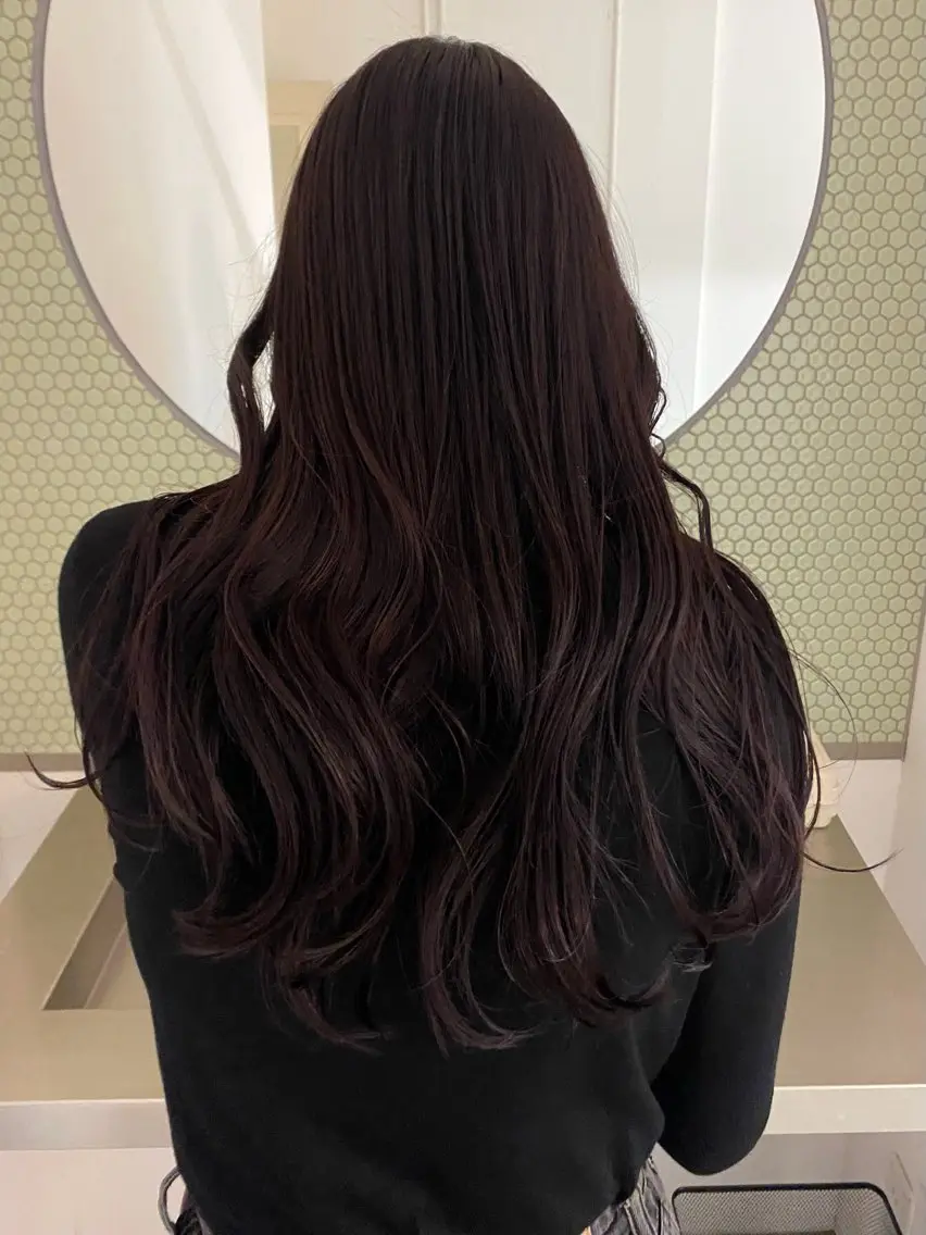ロング カラー 松林 芽依のヘアスタイル
