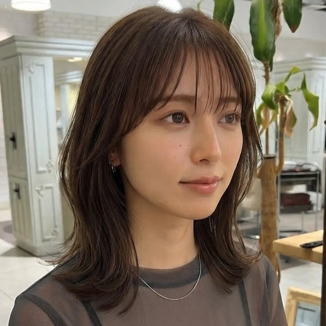 ミディアム ミディアムレイヤー レイヤーカット obje't cielのヘアスタイル