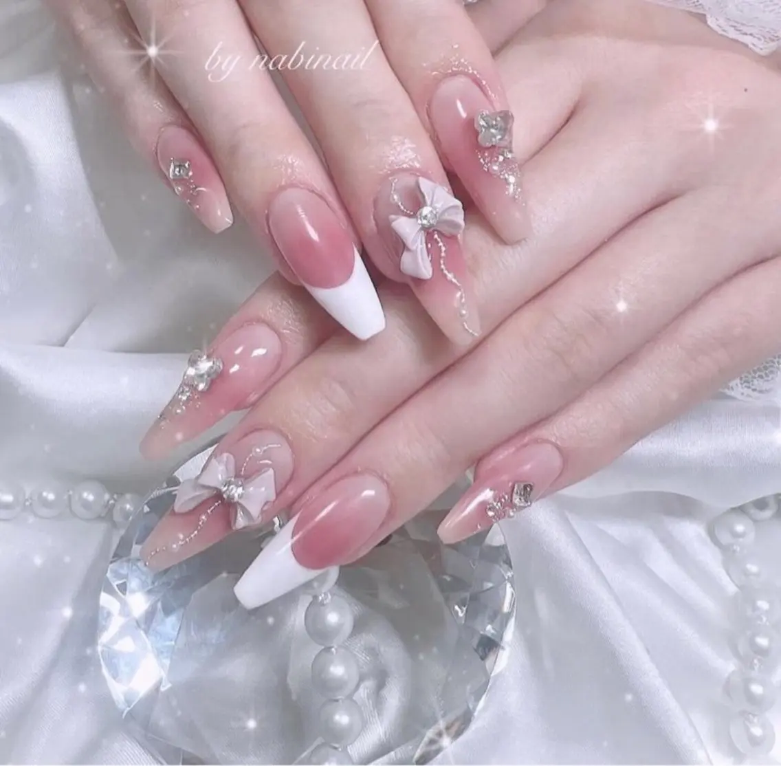 ネイル オーロラネイル チークネイル 長さ出し フットネイル フレンチネイル Lee Nails チップ長さだし専門店のネイルデザイン