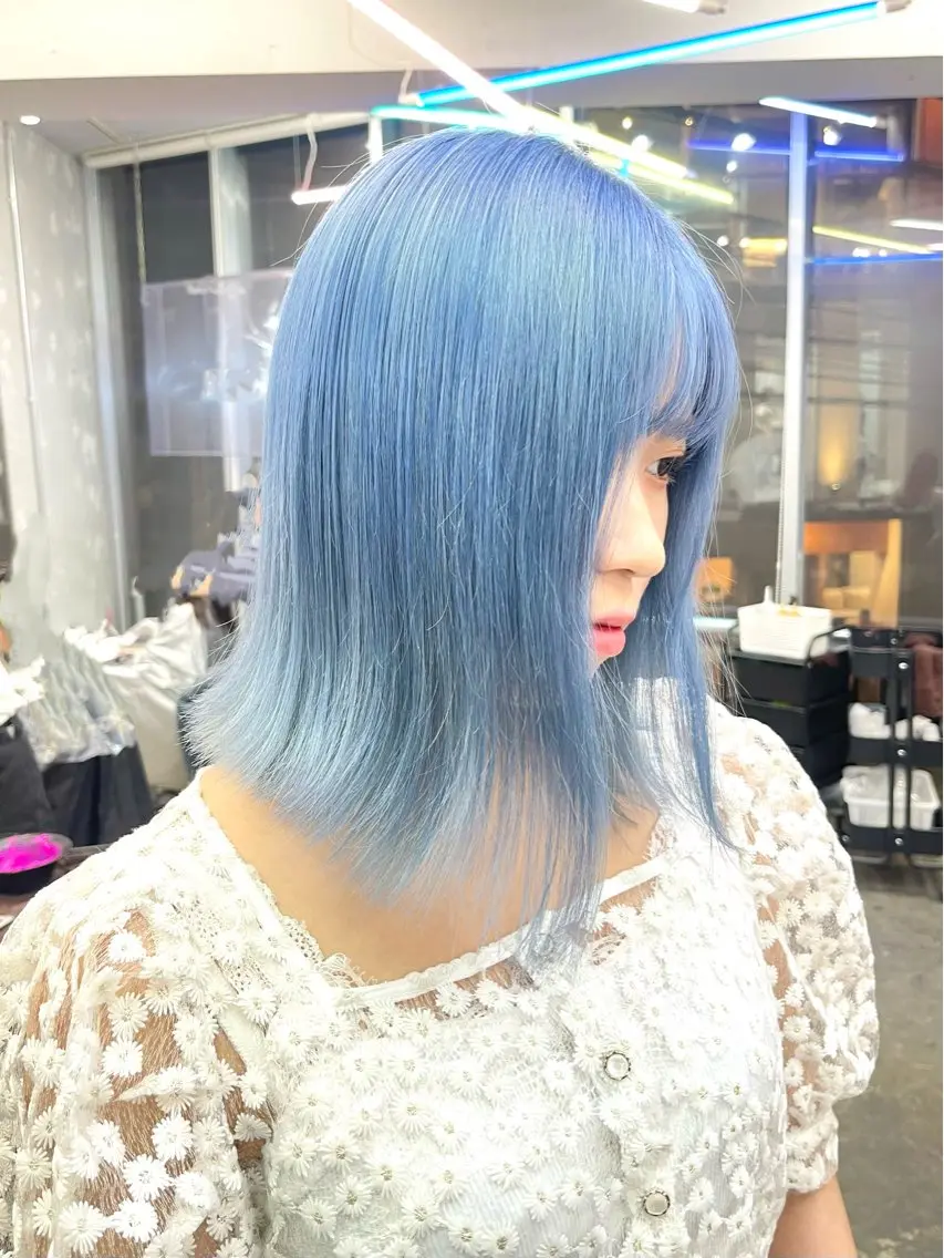 ミディアム カラー ブリーチ ブルーカラー ケアブリーチ ヘアカラー トリートメント ハッシュカット/ハイ トーン/HIROKIのヘアスタイル