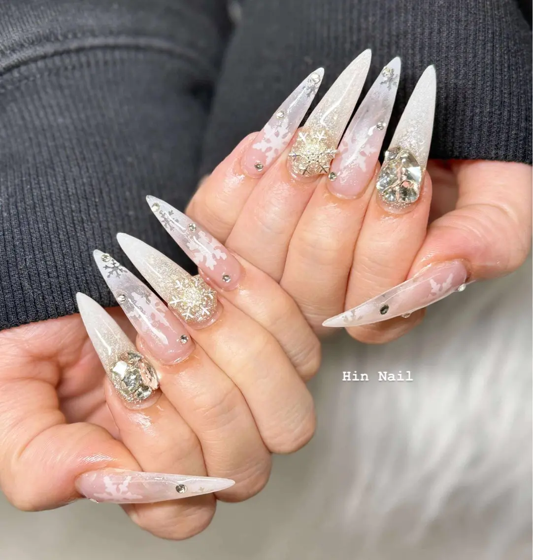 ネイル ハンドネイル HIN NAILのネイルデザイン