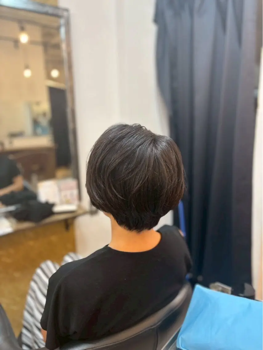 ショート 新宿/ハイトーン カラー/AKI🍎のヘアスタイル