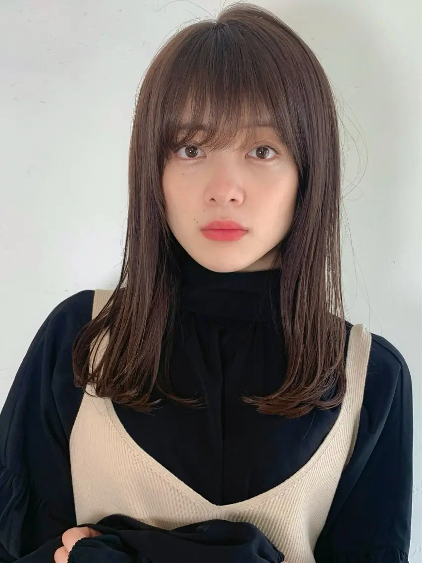 ロング 米澤 由衣のヘアスタイル