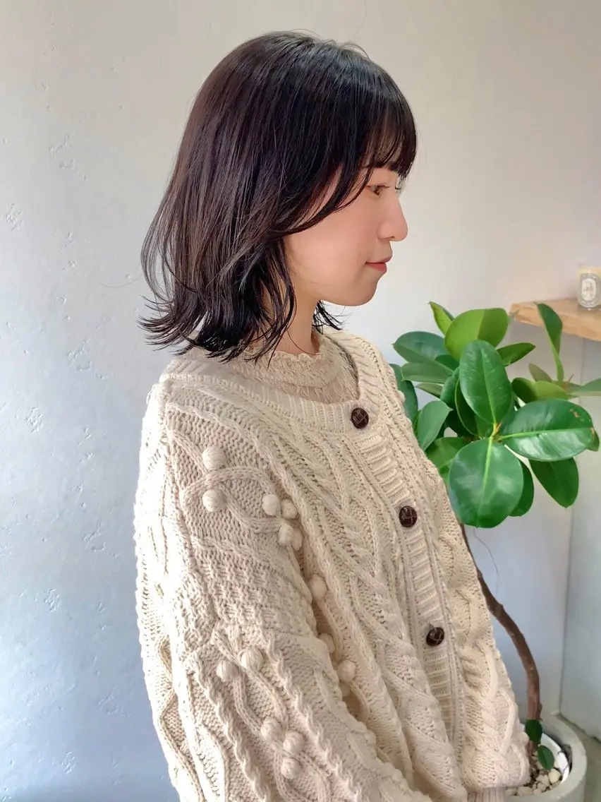 ミディアム アッシュ アッシュブラウン くびれヘア カット ヘアカラー ✨コテ巻き風パーマ ✨川合佑哉のヘアスタイル