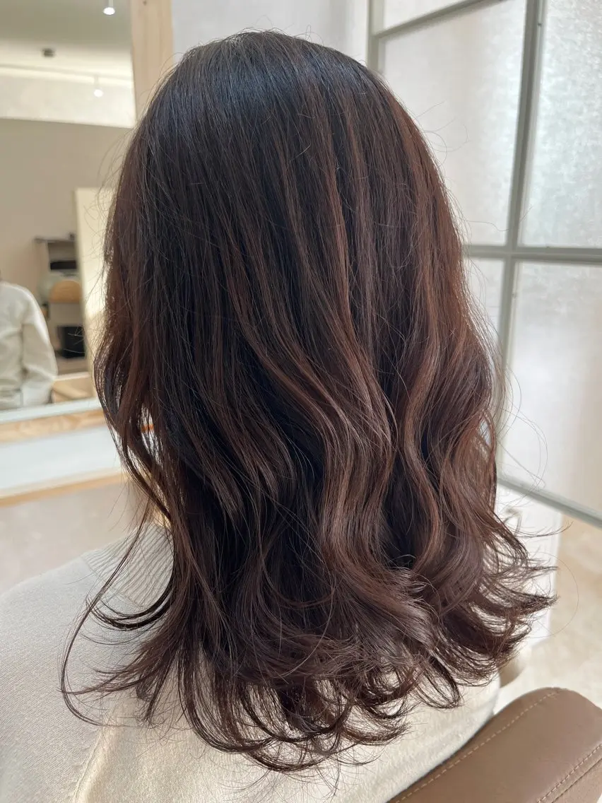 ミディアム 【Velle】 SHUHEIのヘアスタイル
