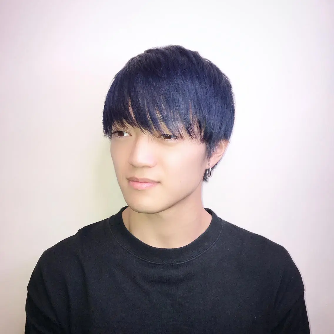 ショート カラー メンズ ネイビーカラー 縮毛矯正専門店店長 佐々木動画モデル募集のヘアスタイル