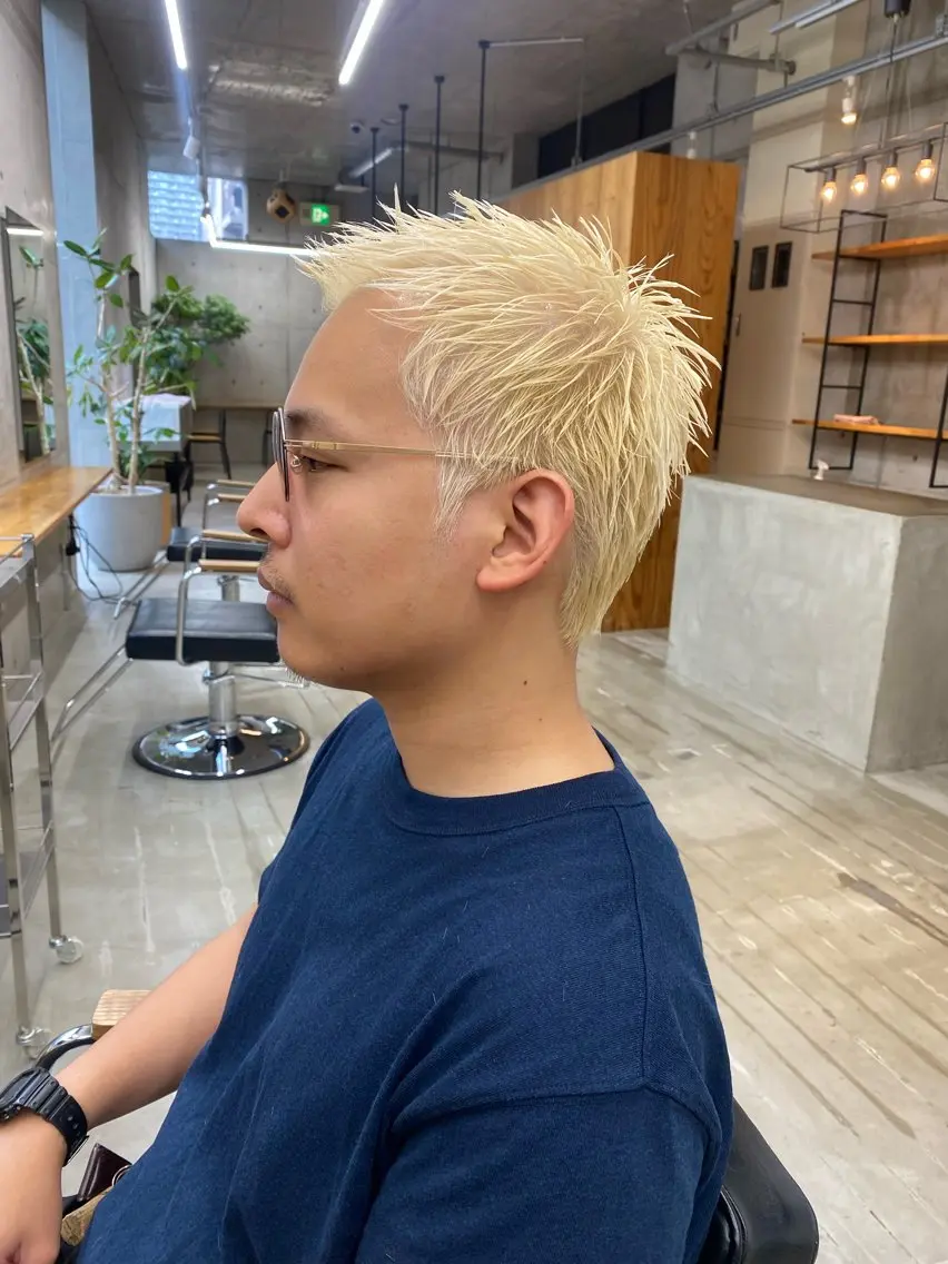 【カット＋ケアブリーチカラー＋global milbonシステムトリートメント】の写真