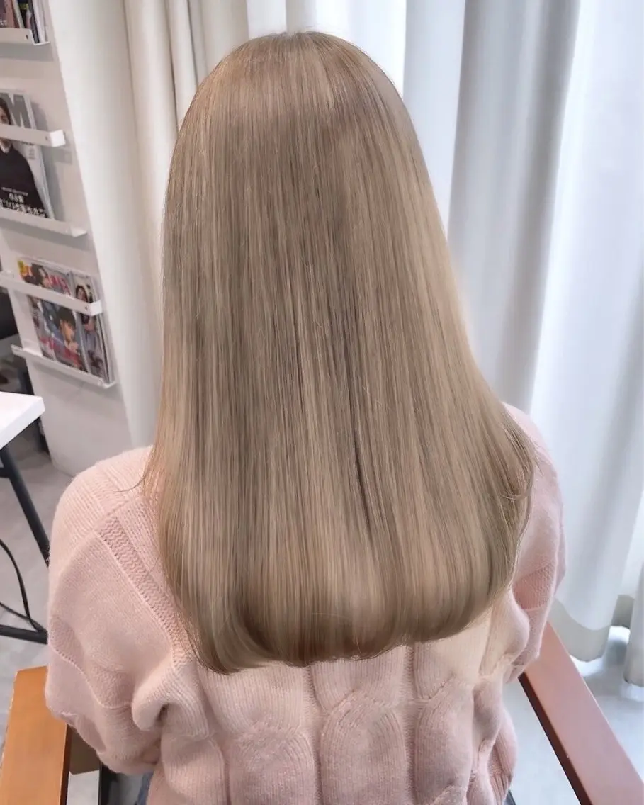 カラー ミスズ🫧/ ブロンドハイトーンのヘアスタイル