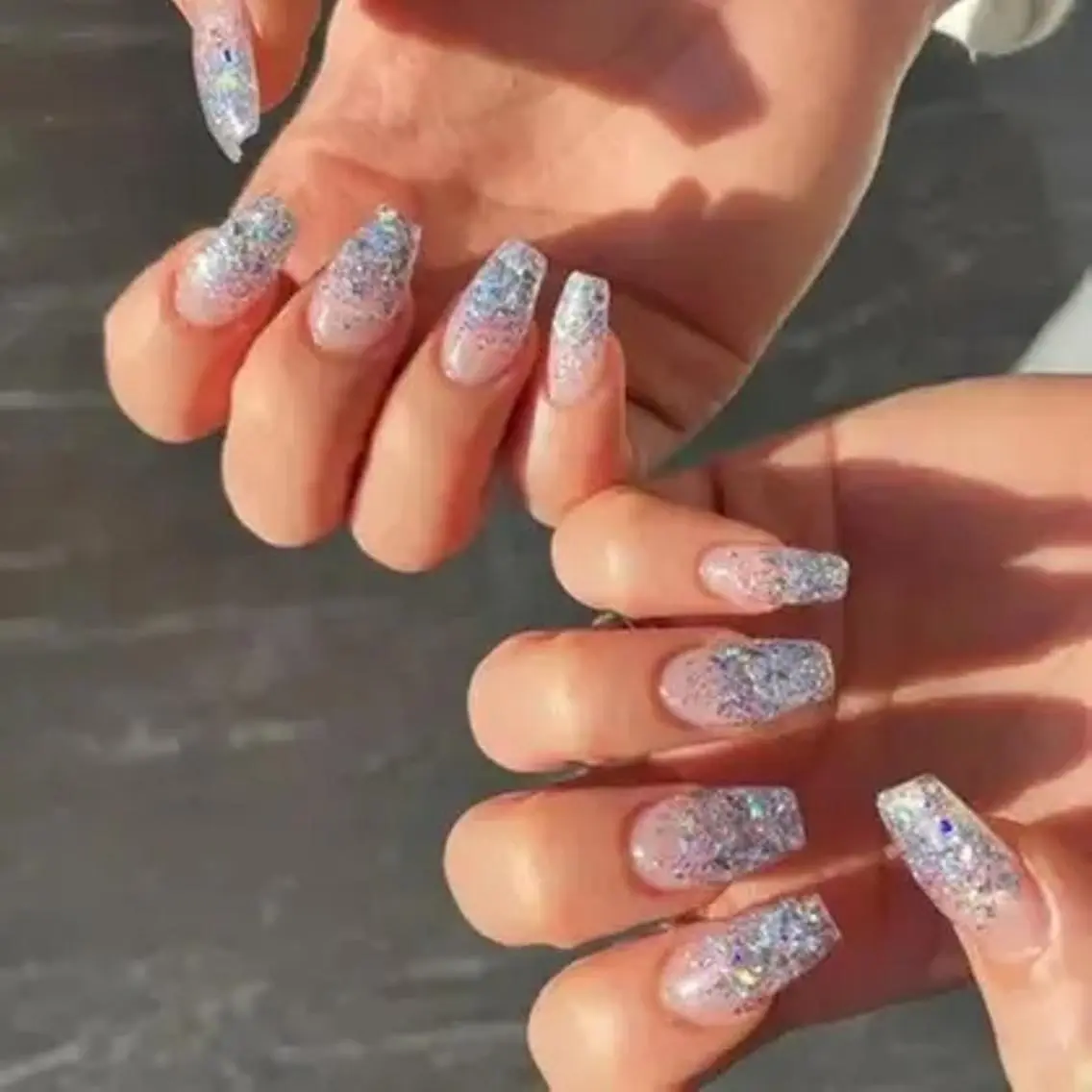(オフなし）【モデル様募集】HAND.💅🏻ラメグラデーションネイル🎀技術向上のため研修ネイリストが担当！オフ無料の写真