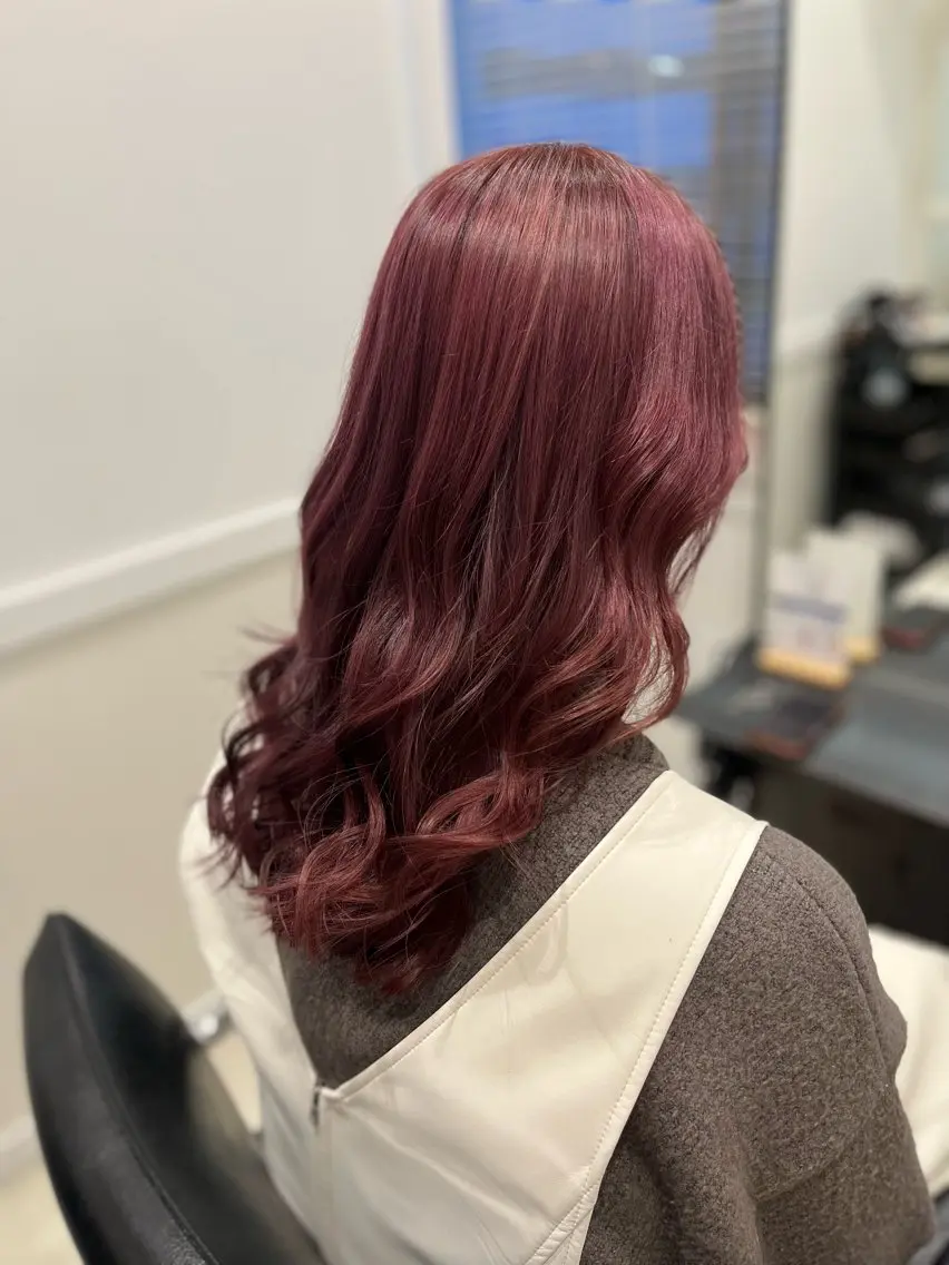 ロング カラー ブリーチ 透明感カラー ブリーチなしカラー 髪質改善 トリートメント 【ただの天才 🎨】のヘアスタイル