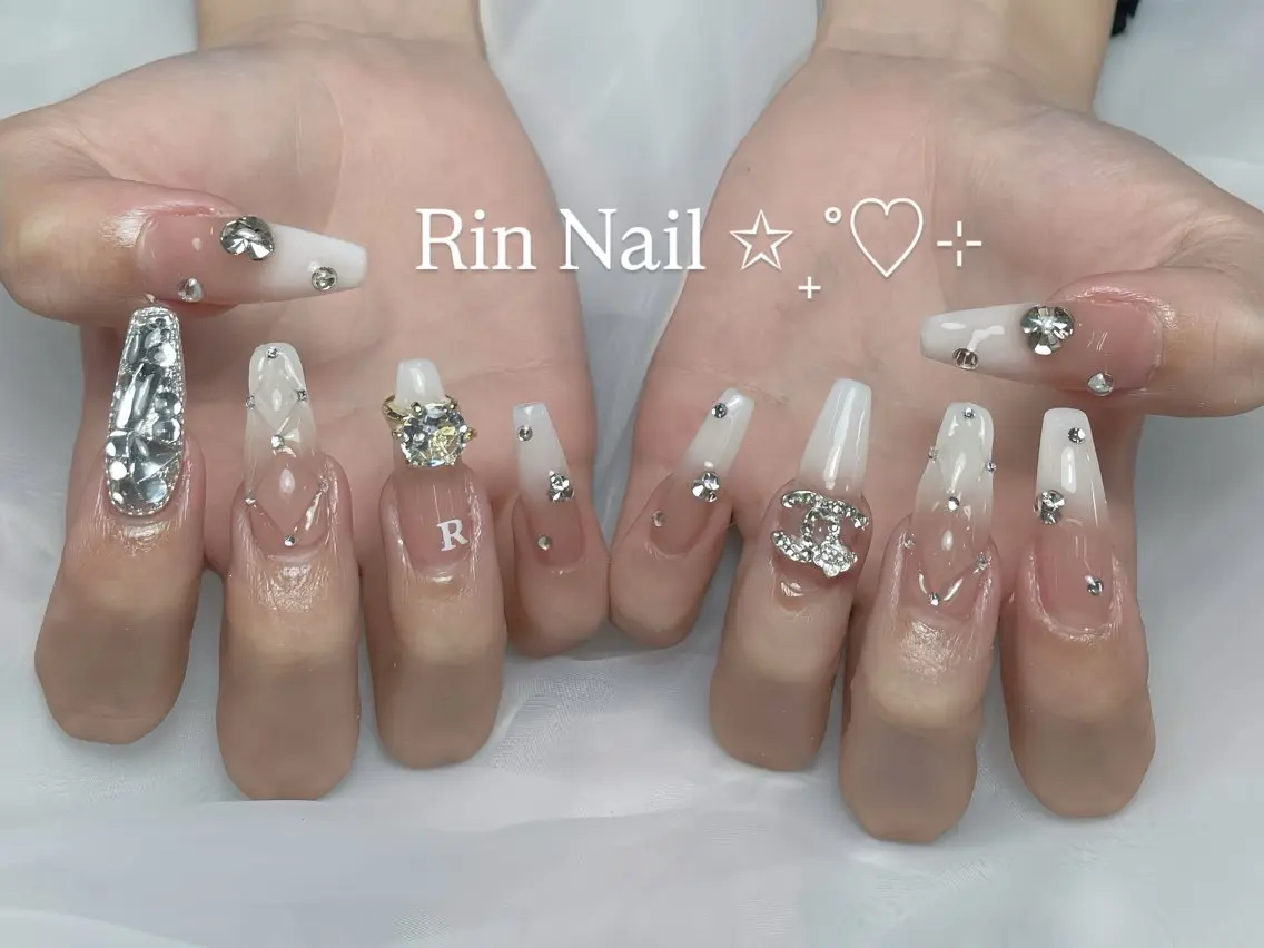 ネイル チークネイル フラッシュネイル フラワーネイル フットネイル ジェルネイル ハンドネイル Rin Nail Shinokuboのネイルデザイン