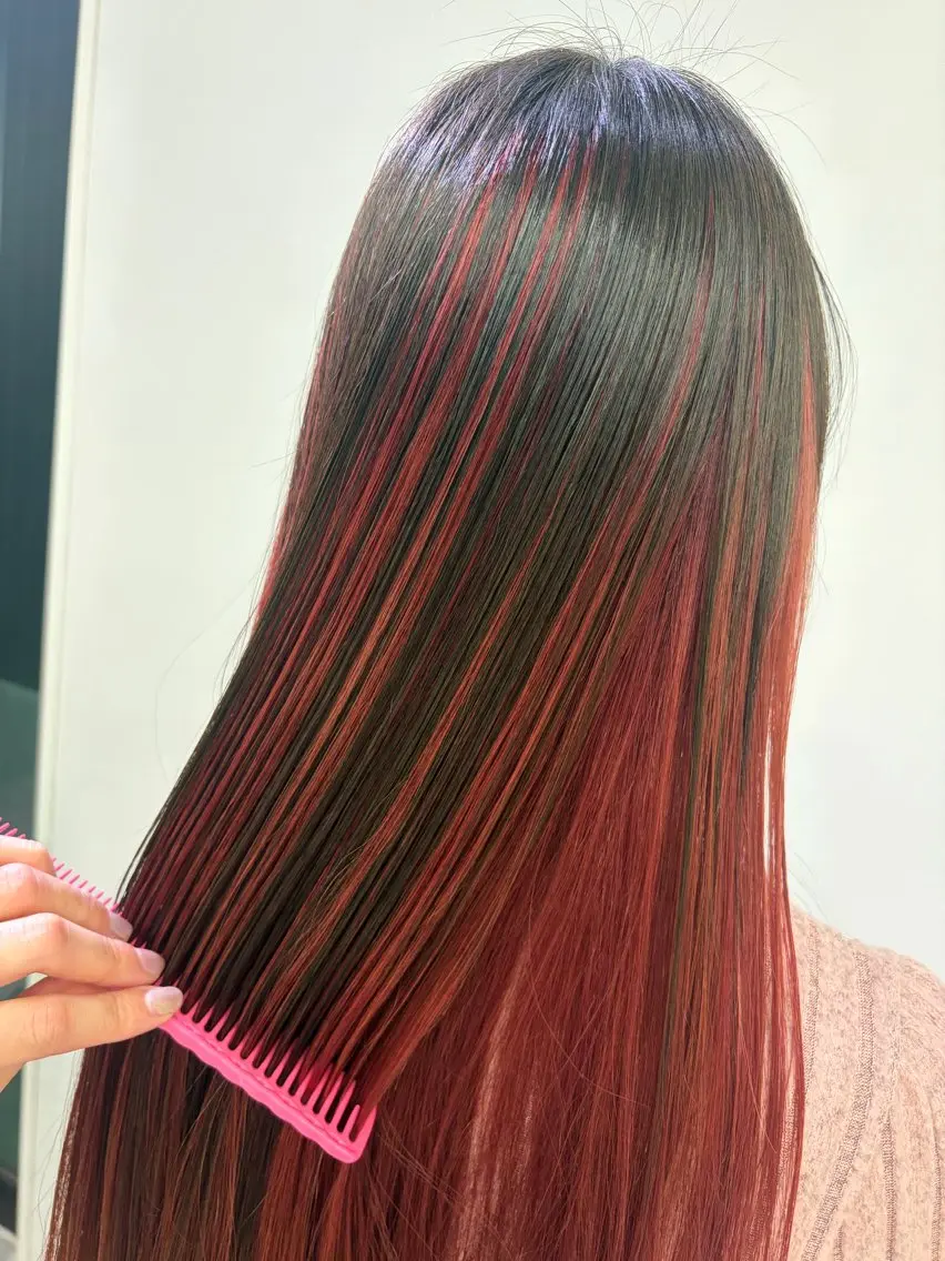 カラー ブリーチ デザインカラー ピンクカラー ヘアカラー 🌿‬透明感カラー| 髪質改善|ゆーね🐹のヘアスタイル