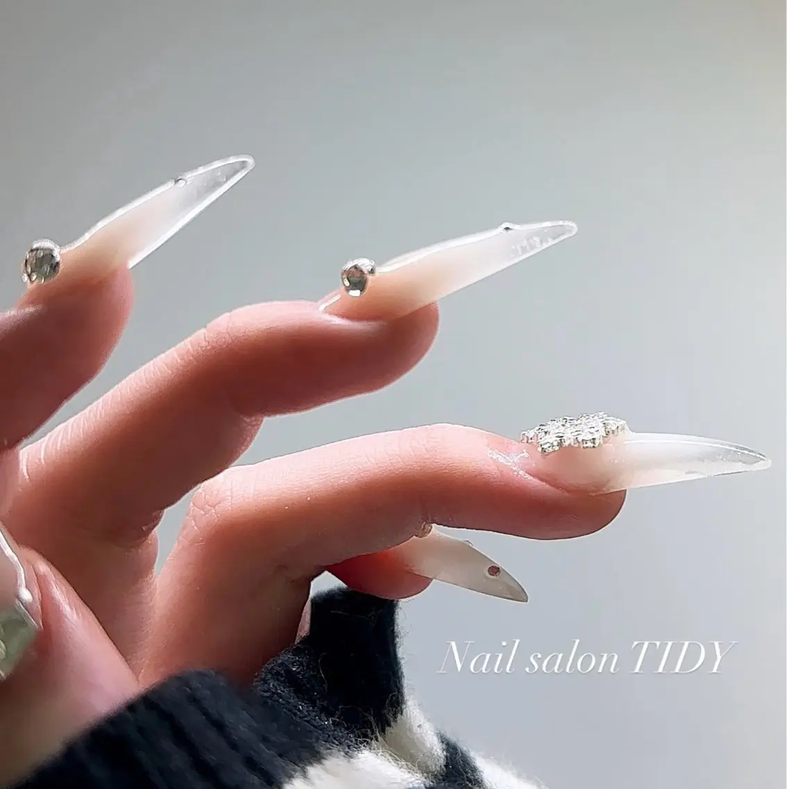 ネイル ジェルネイル ロングネイル パラジェル スカルプネイル ショートネイル TIDY .のネイルデザイン