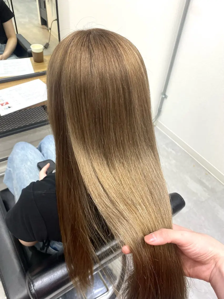 カラー ベージュカラー デザインカラー ハイライトカラー ハイトーンカラー インナーカラー ヘアカラー SHUNTA✨ NEXT/ブリーチのヘアスタイル