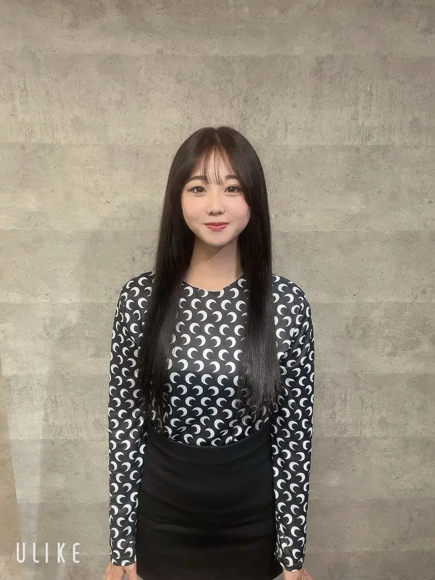 ロング カラー ヘアアレンジ シールエクステ バレイヤージュ ベージュカラー ブリーチ ケアブリーチ M. KANAのヘアスタイル
