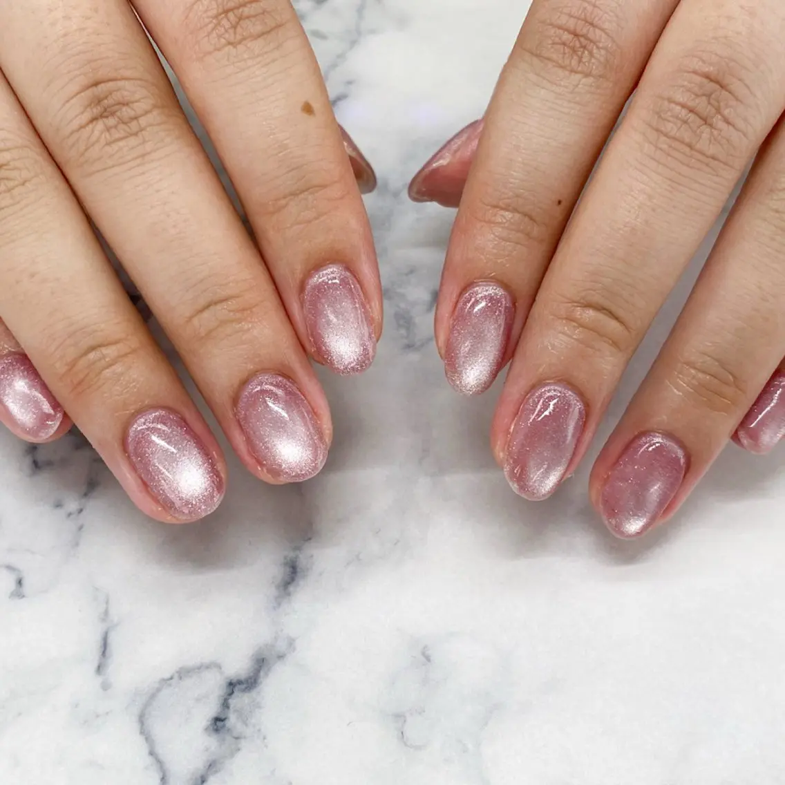 ネイル マグネットネイル NailSalon LuireAIKAのネイルデザイン
