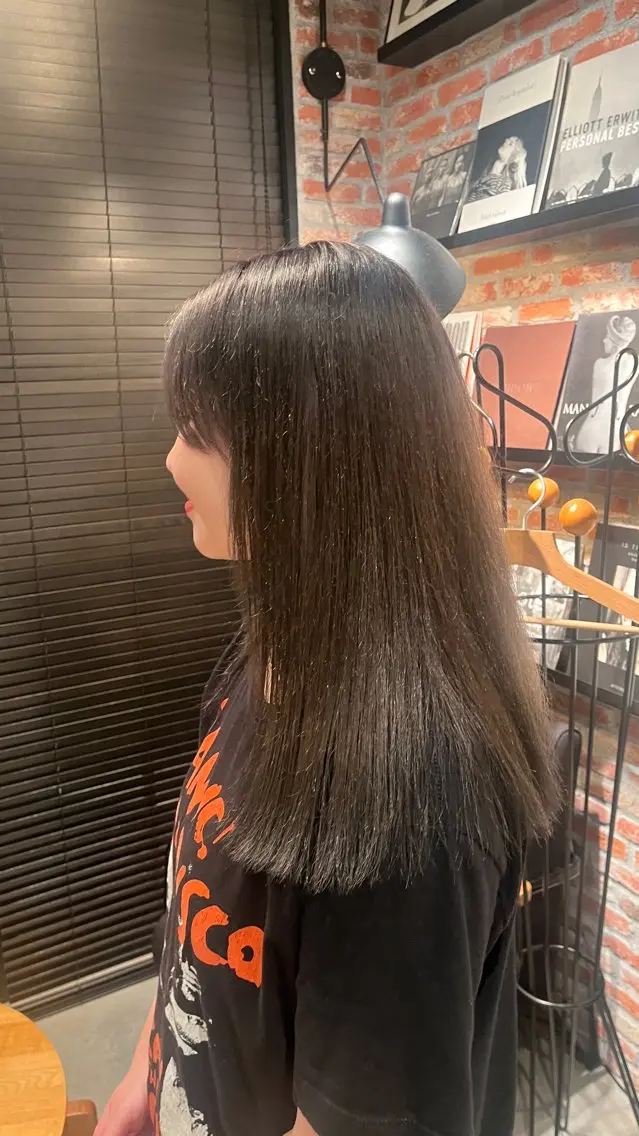 カラー グレージュ 田中 美月のヘアスタイル