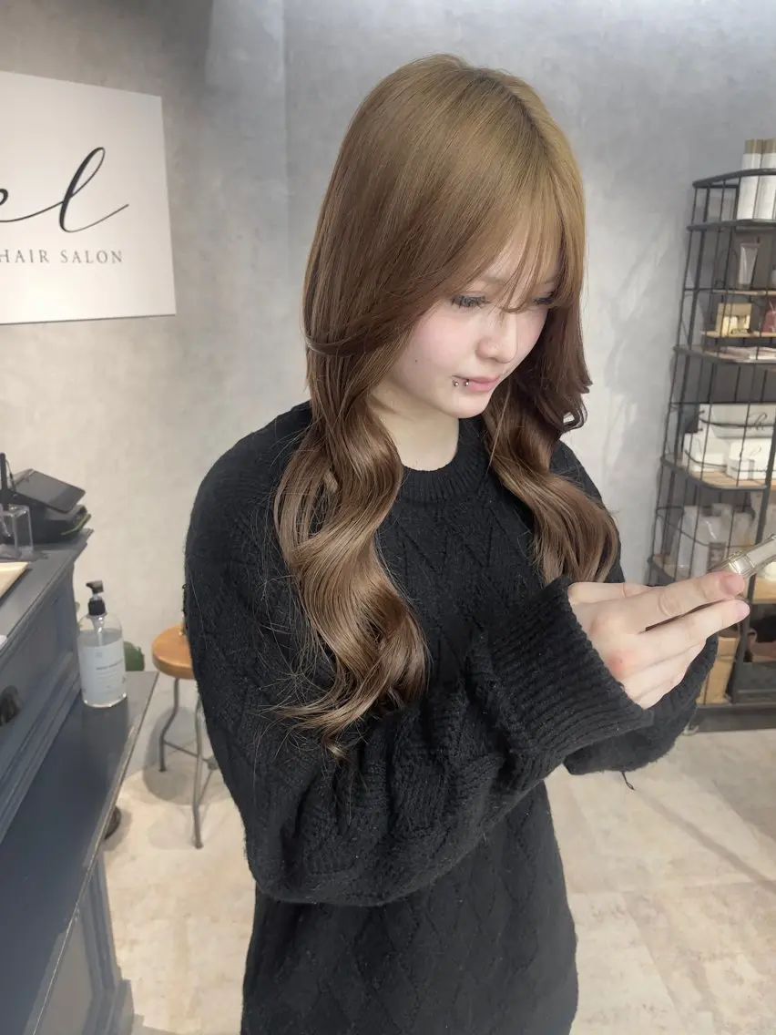 ロング カラー ブリーチ ケアブリーチ ヘアカラー エクステ 福西 洋斗のヘアスタイル