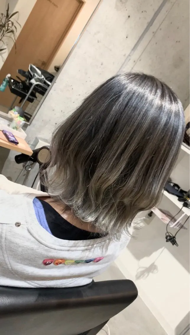 ショート カラー パーマエキスパート 🧑‍🦱WALLYのヘアスタイル
