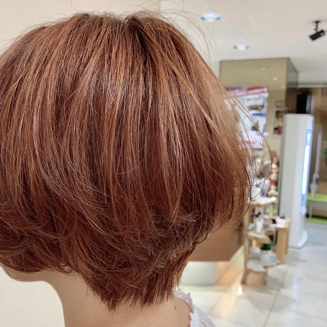 ショート カラー ヘアアレンジ ヘアカラー トリートメント 【Sweep】おじま のぞみのヘアスタイル