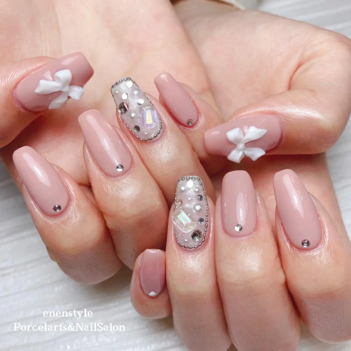 ミディアム ネイル 🐾enen style 🐾のネイルデザイン