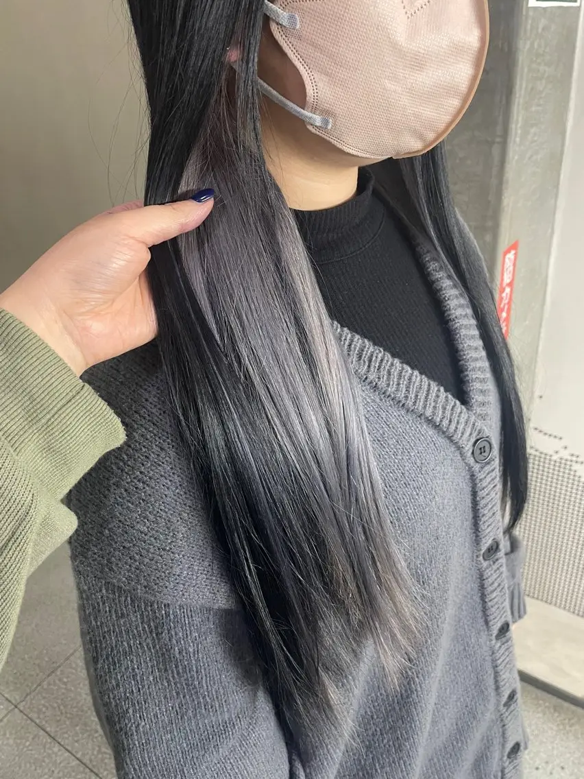 ロング カラー 吉村 夏椰のヘアスタイル