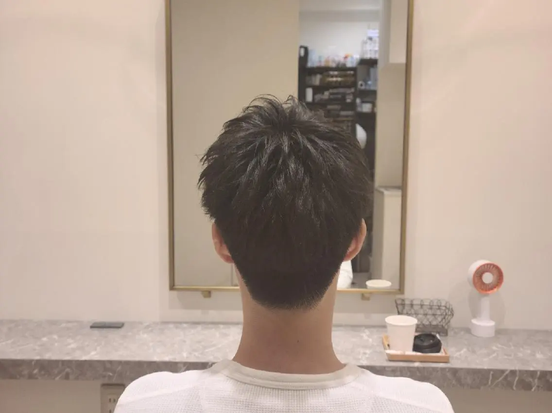 ショート メンズ カット トリートメント 中井 啓悟のヘアスタイル