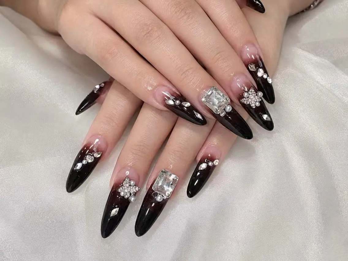 ネイル ハンドネイル WO MIAO💎のネイルデザイン