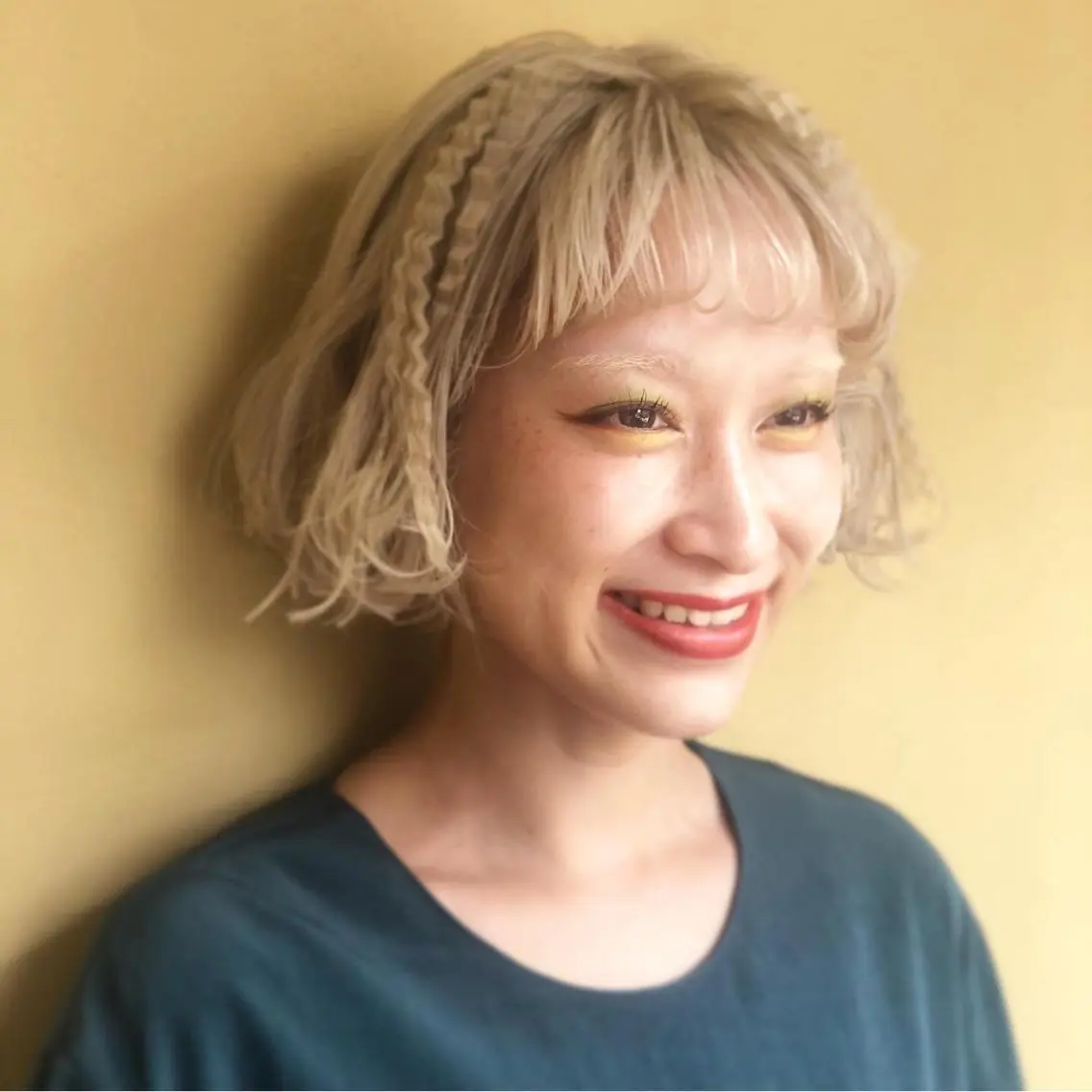 ショート カラー ヘアアレンジ 伊熊 美砂のヘアスタイル