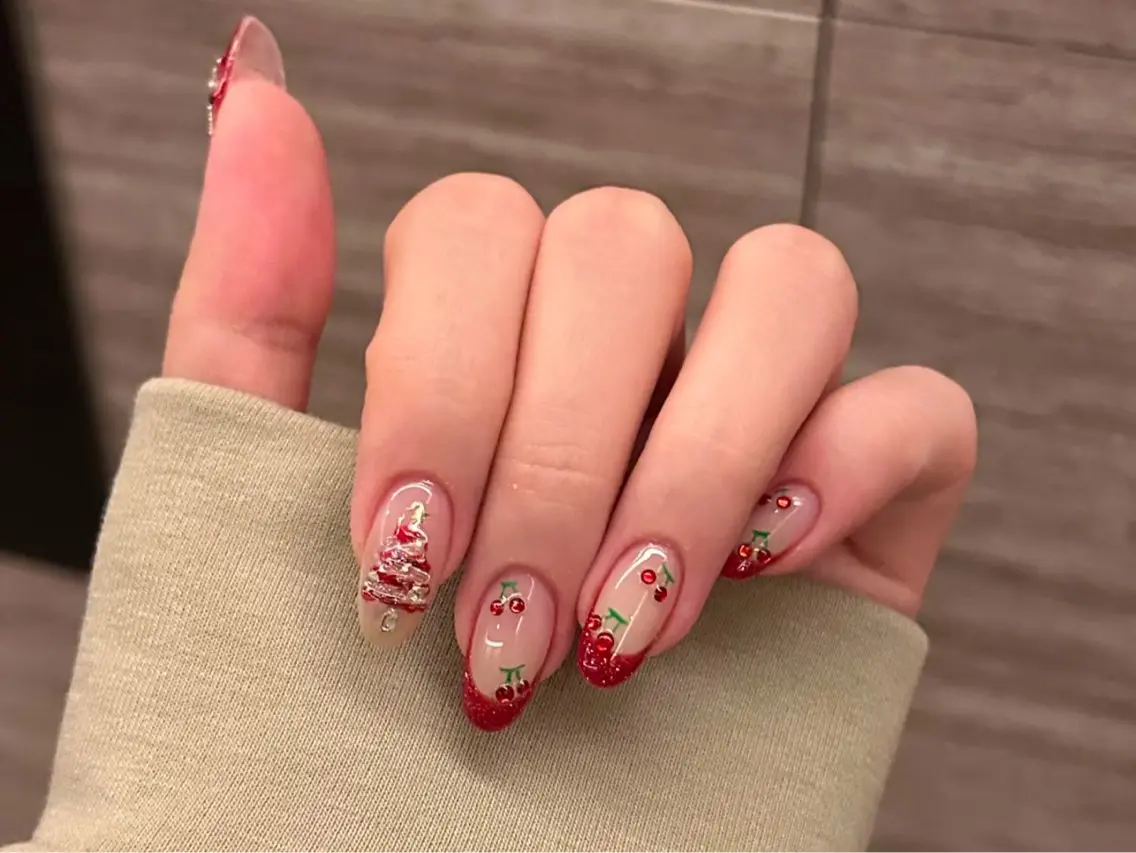 ネイル アートネイル オーロラネイル チークネイル フレンチネイル ガラスフレンチ ハンドネイル 🎀🎀YooLi Nail Salonのネイルデザイン