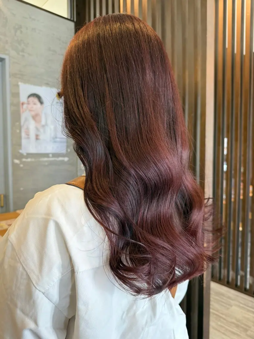 ロング カラー ブラウンカラー ピンクカラー ピンクブラウン カット ヘアカラー BRANCHÉ小牧/ 西尾 美月のヘアスタイル
