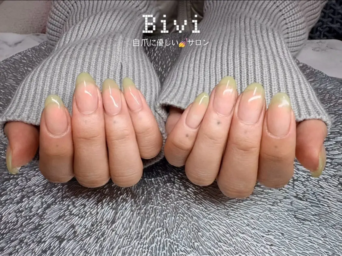ネイル アートネイル チークネイル ラメ(グリッター) 持ち込み ワンホンネイル ハンドネイル ハンドケア ♡Bivi♡自爪に 優しいネイルサロンのネイルデザイン