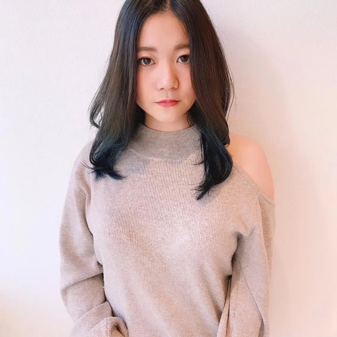 セミロング カラー 中川 竜誠のヘアスタイル